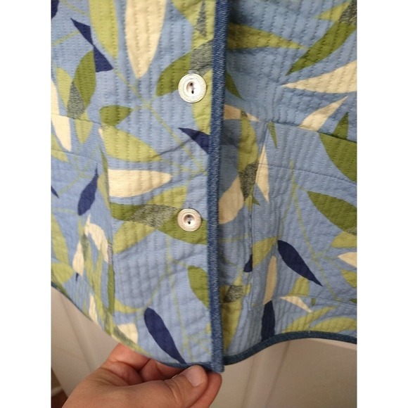 Alfred Dunner Lightweight Quilted Shacket Blue Green Leaf Print. Size 14P - Picture 6 of 12